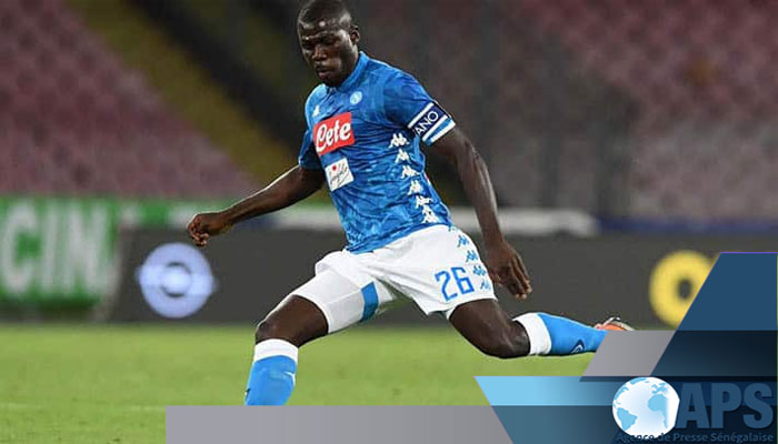 KALIDOU KOULIBALY CAPITAINE À NAPLES, LE BRASSARD LUI VA SI BIEN