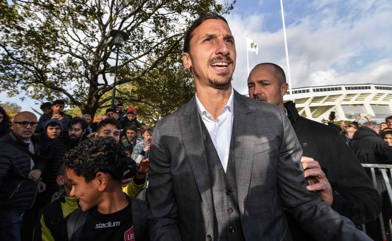 Mercato: c’est (enfin) officiel, Zlatan signe à l’AC Milan