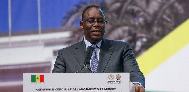 Macky Sall fustige « les masters créés à tour de bras et la bureaucratie paralysante »