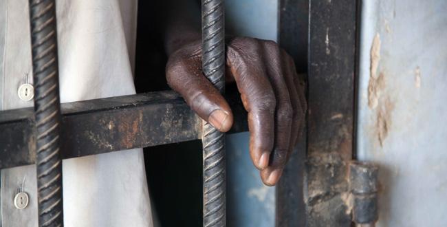 Ziguinchor : Un détenu suspecté d’avoir le covid 19 s’échappe