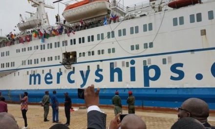 Coronavirus : Le bateau-hôpital Mercy Ships quitte le Sénégal