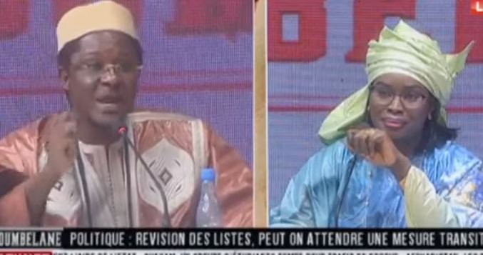 Débat Houleux Entre Cheikh Barra Ndiaye Et Thérèse Faye : “Mane Meussouma Guisse Serigne Bouy Xol…”(Vidéo)