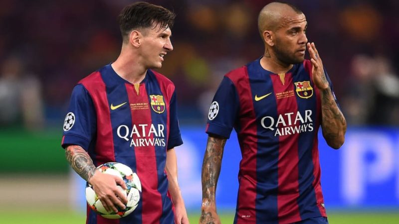 Daniel Alves répond à Lionel Messi au sujet de son record de trophées