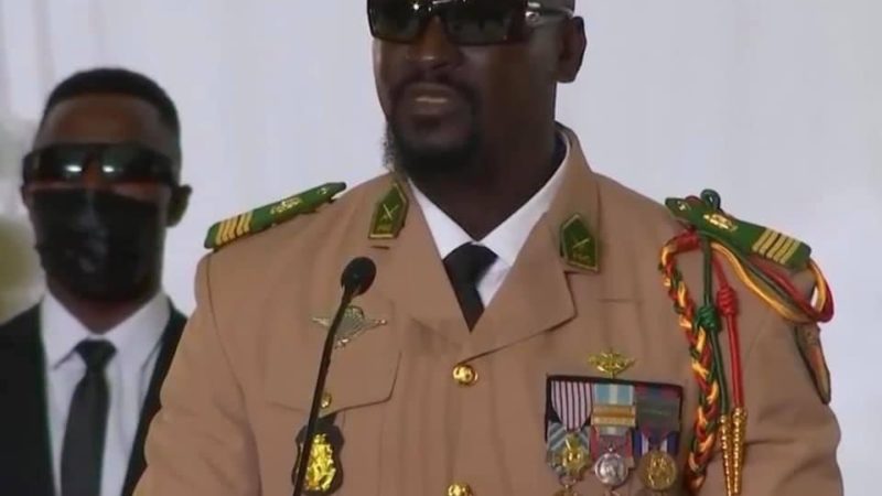 Guinée : Colonel Doumbouya réitère son engagement à ne pas prendre part aux prochaines élections