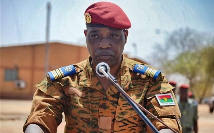 Le général Gilbert Ouédraogo prend le commandement des forces armées