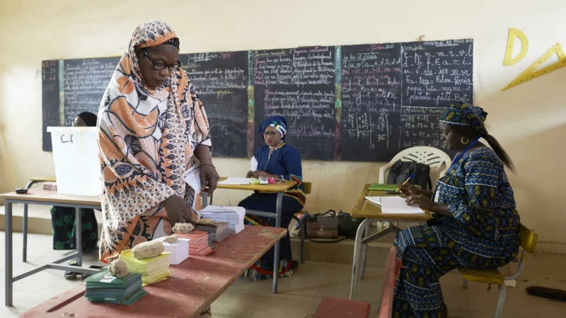 Élections locales : Pour une implication des jeunes et des femmes