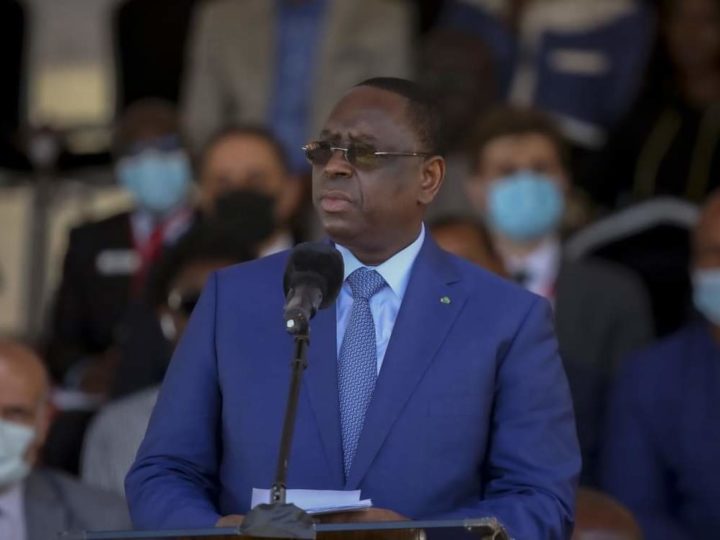 Un ancien président toujours influent , entre rayonnement mondial et leadership national incontestable.